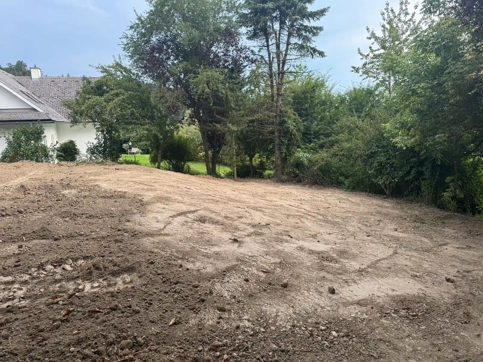 Der-Paar-Baggerungen_Bagger-Hausruck-Gartengestaltung-2
