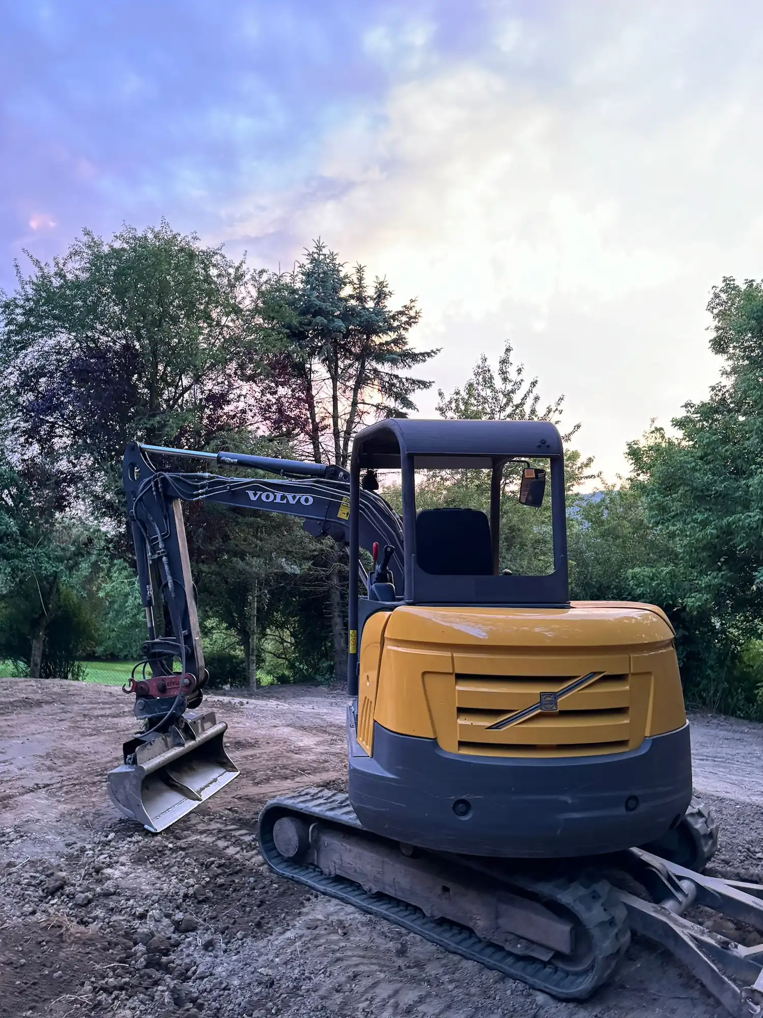 Der-Paar-Baggerungen_Bagger-Hausruck